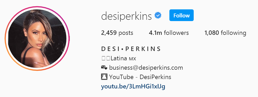 18 Top Beauty Influencer - Desi Perkins